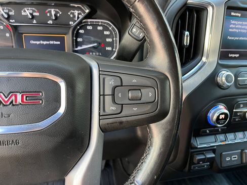 Used 2021 GMC Sierra 1500 Elevation w/ X31 Off-Road Package AWD/4WD image 18