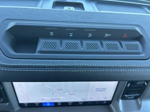 New 2025 Ford Bronco Outer Banks w/ Sasquatch Package image 26