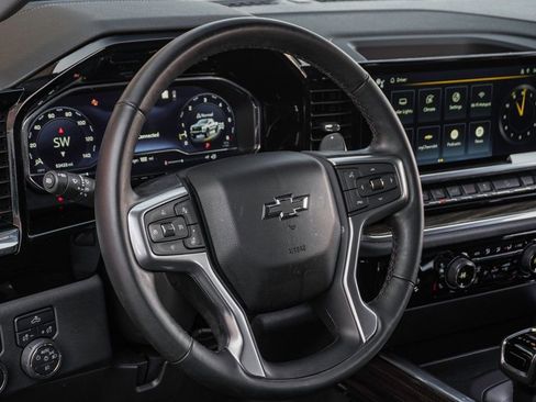 Used 2023 Chevrolet Silverado 1500 LT Trail Boss image 15