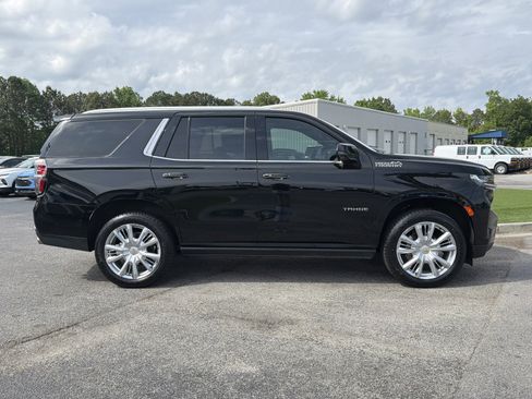 Used 2024 Chevrolet Tahoe High Country w/ Advanced Technology Package AWD/4WD image 13