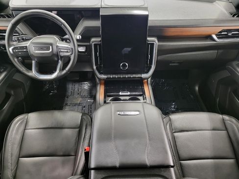 Certified 2025 GMC Yukon XL Denali image 6