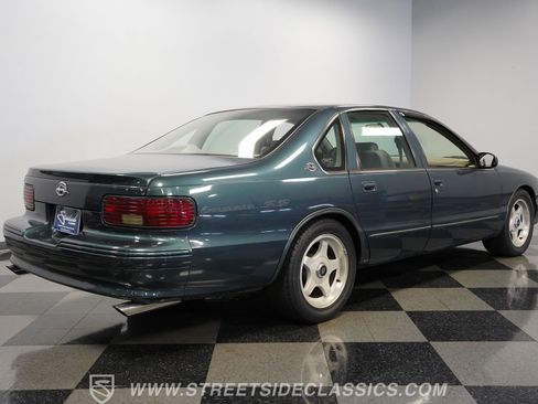 Used 1995 Chevrolet Impala SS image 12