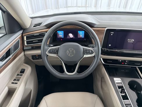 New 2026 Volkswagen Atlas SE FWD image 22