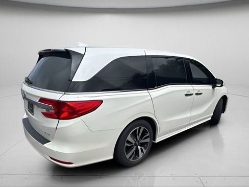 Used 2019 Honda Odyssey Elite image 6