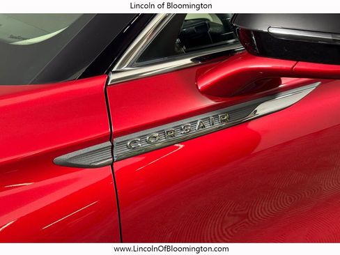 Used 2024 Lincoln Corsair AWD w/ Equipment Group 101A image 17