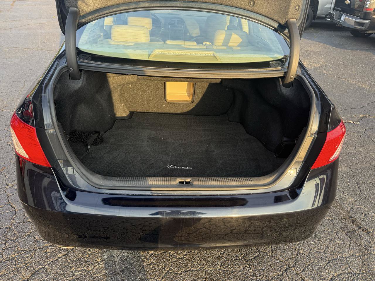 Used 2007 Lexus ES 350 w/ Premium Pkg FWD image 11