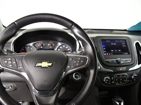 Used 2020 Chevrolet Equinox LT AWD/4WD image 16