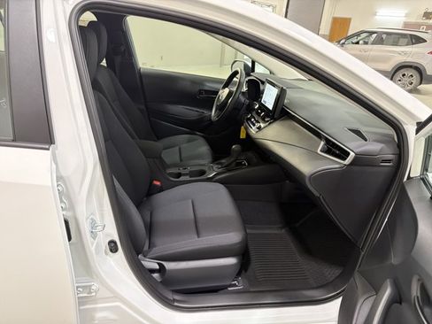 Used 2026 Toyota Corolla LE FWD image 35