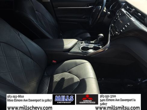 Used 2019 Toyota Camry XLE w/ Carpet Mat Package FWD image 20