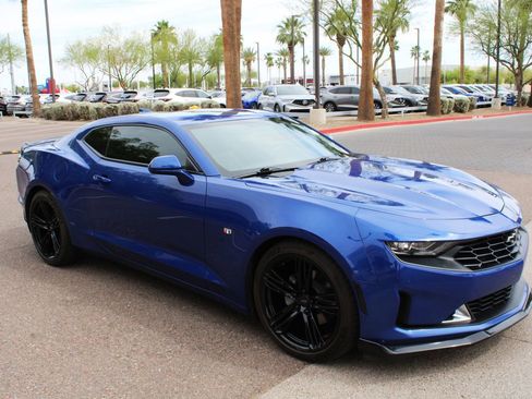 Used 2021 Chevrolet Camaro LT w/ RS Package image 7