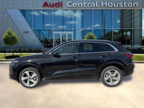 New 2025 Audi Q5 Premium Plus image 2