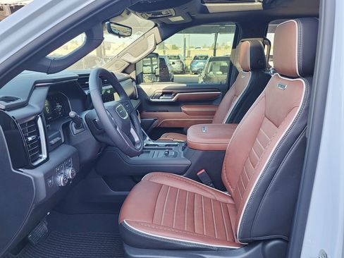 New 2026 GMC Sierra 3500 Denali Ultimate image 18