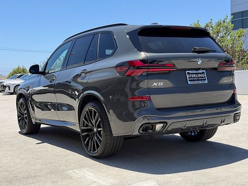 New 2026 BMW X5 xDrive40i w/ M Sport Package AWD/4WD image 4