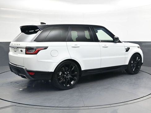 Used 2018 Land Rover Range Rover Sport HSE AWD/4WD image 4
