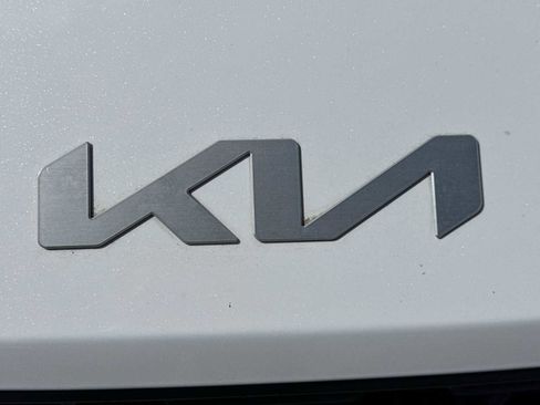 Used 2022 Kia K5 EX FWD image 10
