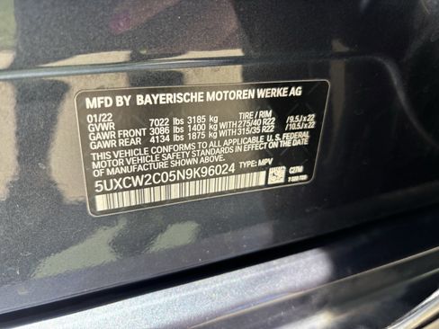 Used 2022 BMW X7 xDrive40i w/ Premium Package AWD/4WD image 37