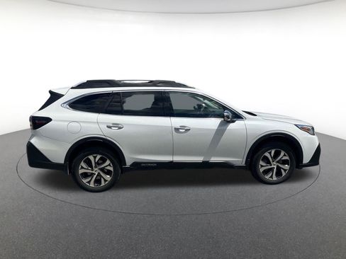 Used 2020 Subaru Outback Touring XT AWD/4WD image 8