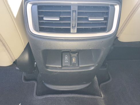 Used 2017 Honda CR-V Touring image 18