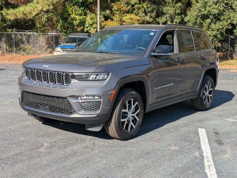 New 2025 Jeep Grand Cherokee Limited image 7