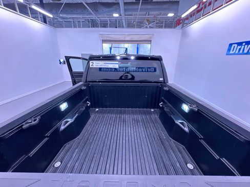 Used 2025 Toyota Tacoma TRD Off-Road image 42