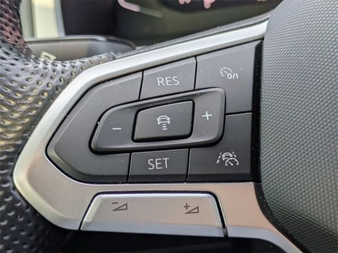 Certified 2023 Volkswagen Atlas SEL R-Line image 26