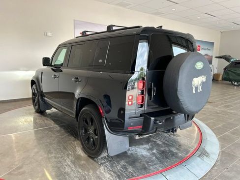 Used 2024 Land Rover Defender 110 X-Dynamic SE AWD/4WD image 5