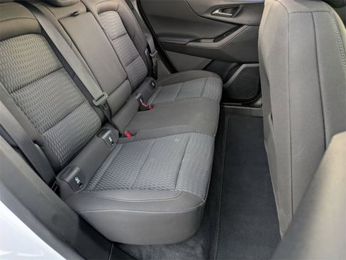 Used 2025 Chevrolet Equinox LT image 28