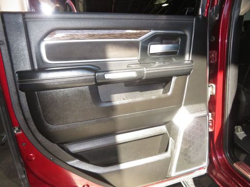 Used 2019 RAM 2500 Laramie AWD/4WD image 27