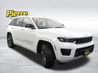 Used 2023 Jeep Grand Cherokee Overland AWD/4WD video 3