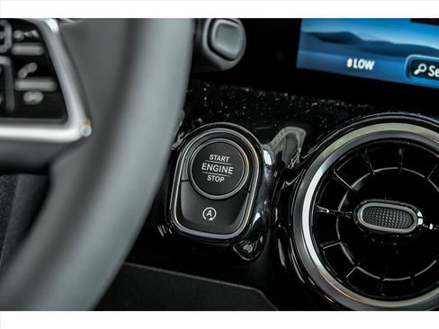 New 2026 Mercedes-Benz GLA 250 4MATIC image 14