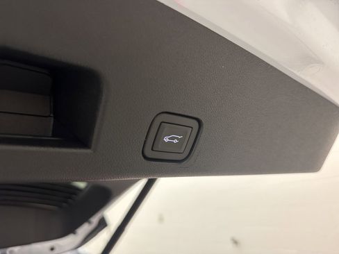 New 2026 GMC Acadia Elevation w/ Elevation Premium Package image 8