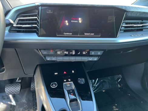 Used 2024 Audi Q4 e-tron Premium Plus image 29