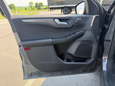 Used 2023 Ford Escape Active w/ Tech Pack #2 AWD/4WD image 25