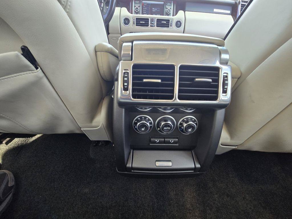 Used 2012 Land Rover Range Rover HSE LUX AWD/4WD image 19