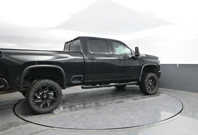 Used 2021 Chevrolet Silverado 2500 LTZ w/ LTZ Plus Package AWD/4WD image 2