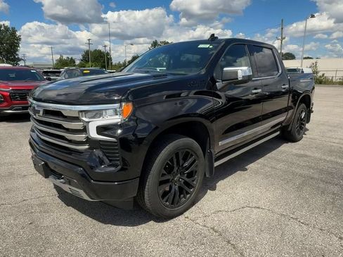Used 2024 Chevrolet Silverado 1500 High Country w/ High Country Premium Package AWD/4WD image 4