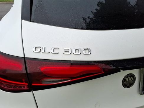 Used 2024 Mercedes-Benz GLC 300 4MATIC image 9