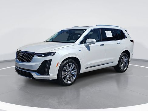 Used 2024 Cadillac XT6 Premium Luxury AWD/4WD image 9