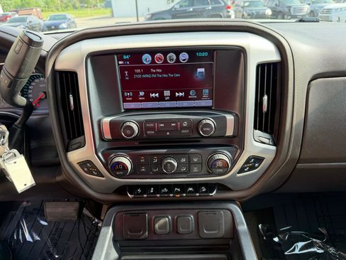 Used 2018 GMC Sierra 1500 SLT AWD/4WD image 28