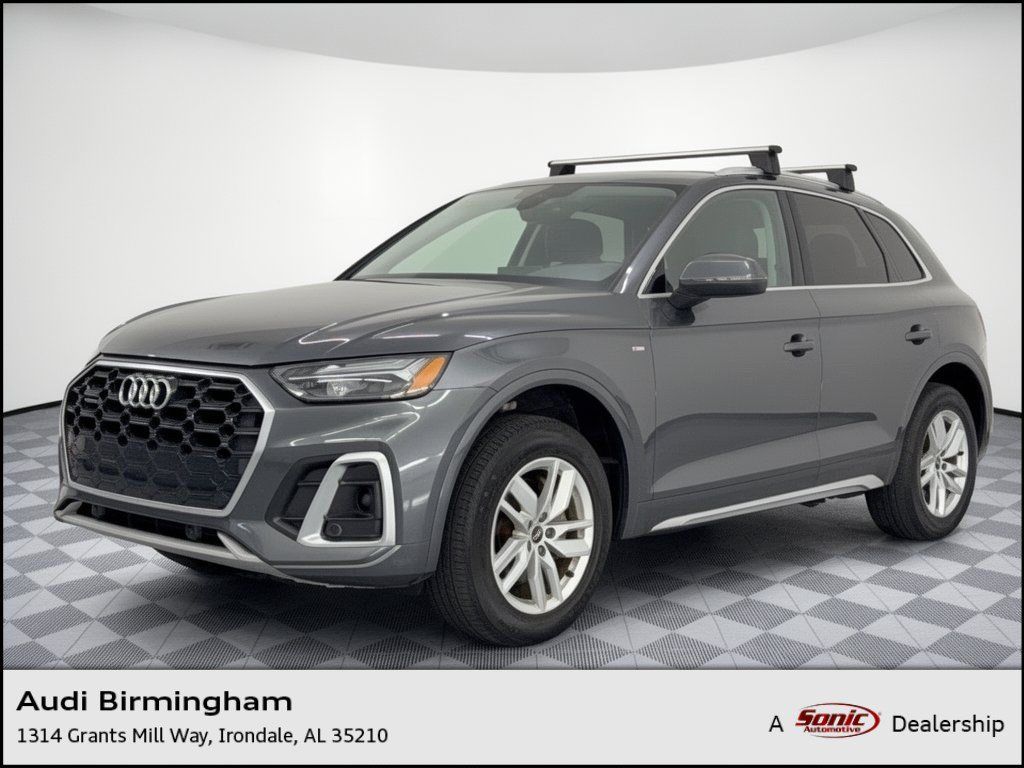 Used 2023 Audi Q5 2.0T Premium w/ Convenience Package AWD/4WD image 1