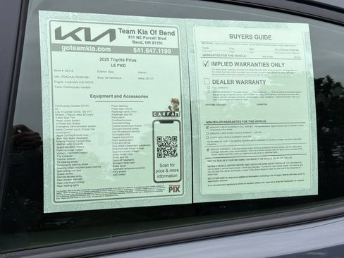 Used 2025 Toyota Prius LE FWD image 28
