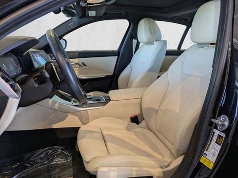 Used 2020 BMW 330i Sedan w/ Convenience Package RWD image 17