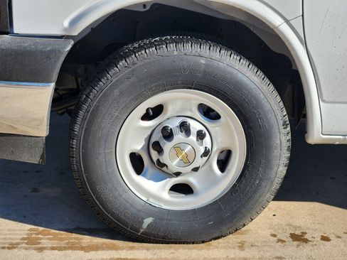 New 2025 Chevrolet Express 3500 w/ Power Convenience Package image 16