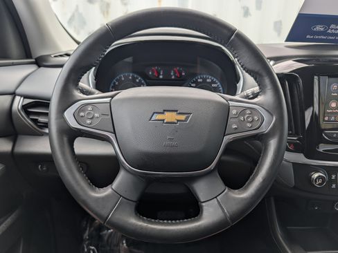 Used 2020 Chevrolet Traverse LT FWD image 27
