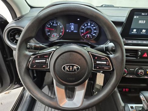 Certified 2021 Kia Forte LXS FWD image 15