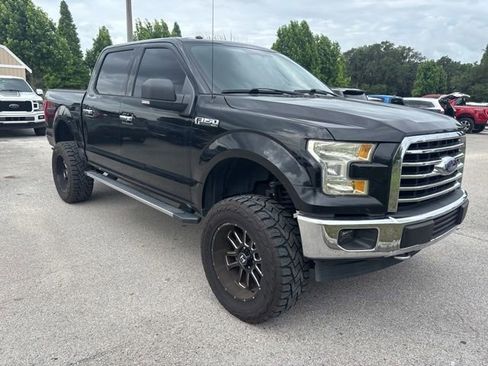 Used 2017 Ford F150 XLT w/ Equipment Group 302A Luxury AWD/4WD image 3