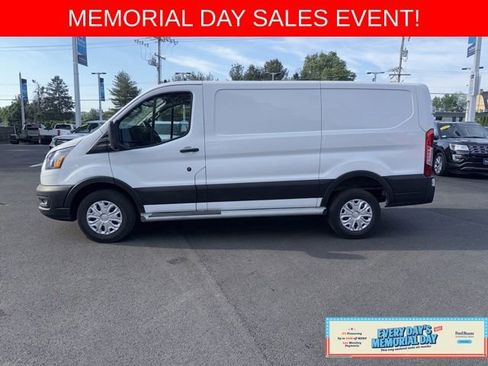 Used 2024 Ford Transit 250 Low Roof w/ Exterior Upgrade Package RWD image 4