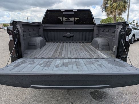 Used 2021 Chevrolet Silverado 1500 LT Trail Boss w/ Convenience Package II AWD/4WD image 13