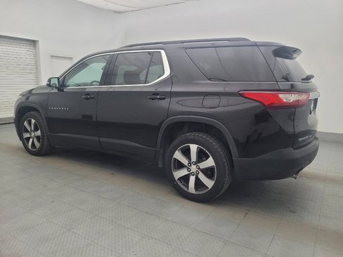Used 2019 Chevrolet Traverse LT w/ LT Premium Package AWD/4WD image 3