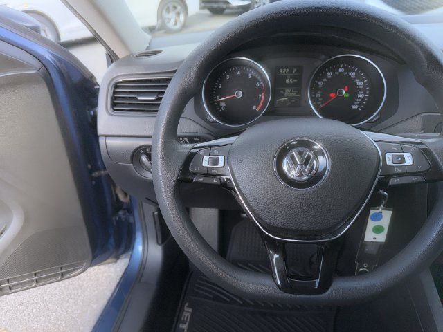 Used 2015 Volkswagen Jetta S FWD image 25